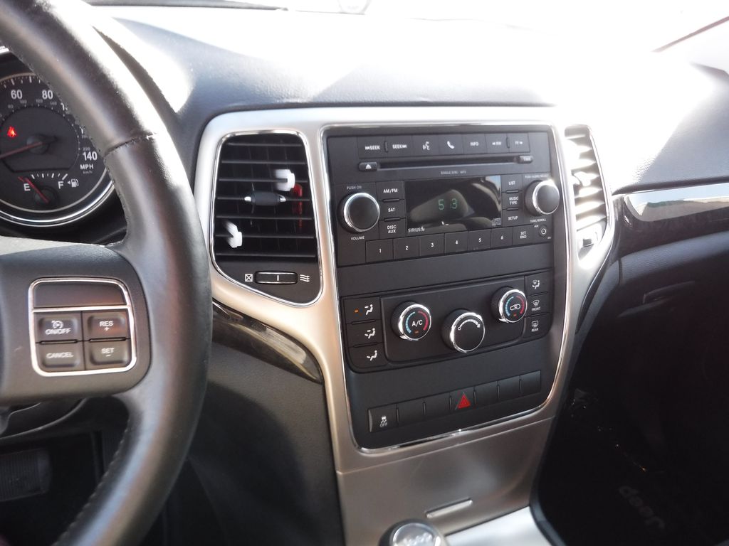 Used 2011 Jeep Grand Cherokee For Sale